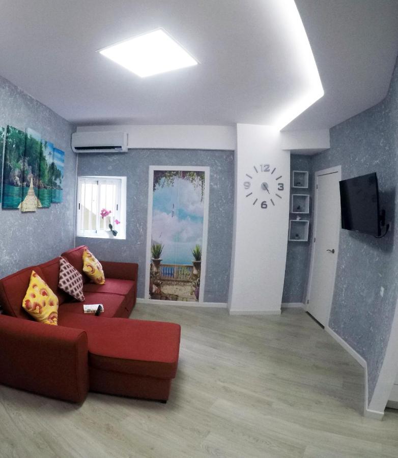 Fantastic 2 Bedrooms, Just 20 Meters From Ocean Playa de las Americas  Exteriér fotografie